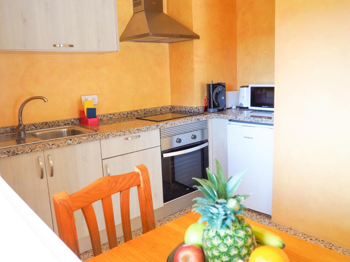 Apartamentos Cala Llonga カラ・ロンガ エクステリア 写真