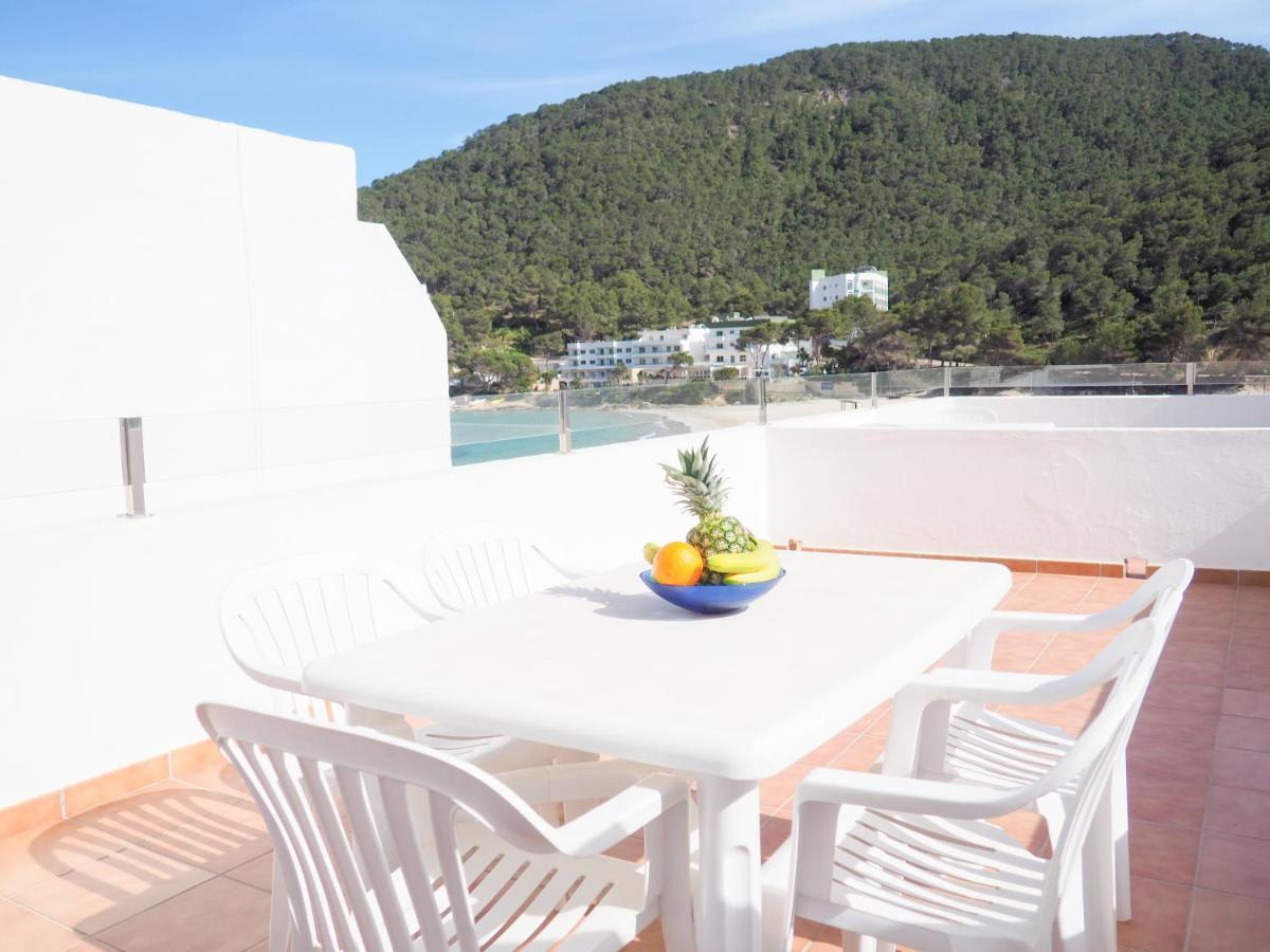 Apartamentos Cala Llonga カラ・ロンガ エクステリア 写真