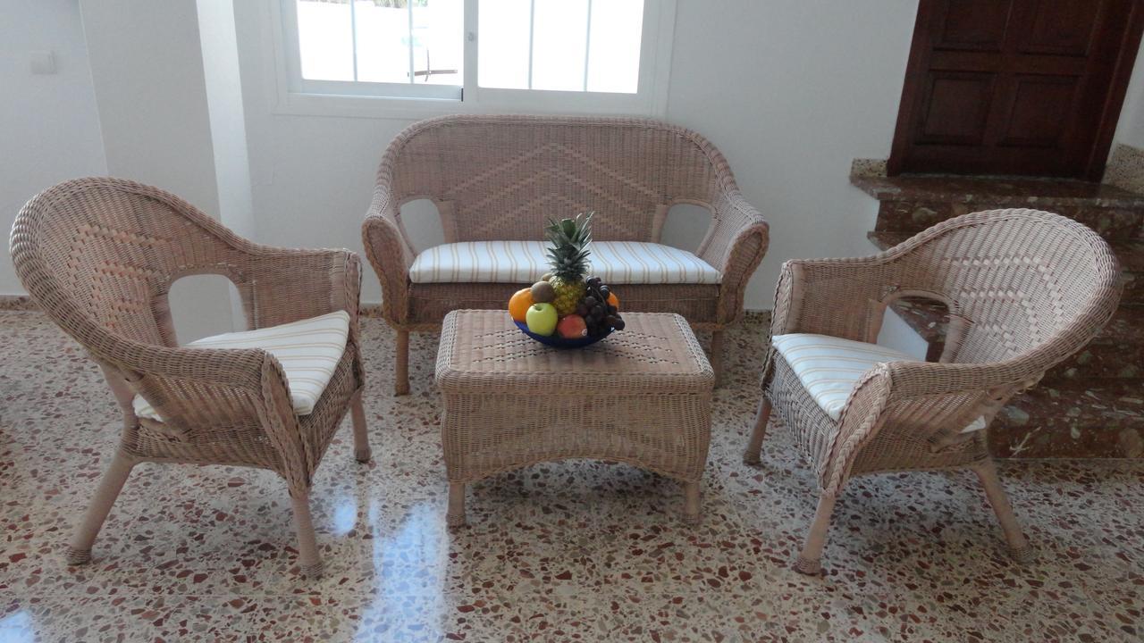 Apartamentos Cala Llonga カラ・ロンガ エクステリア 写真